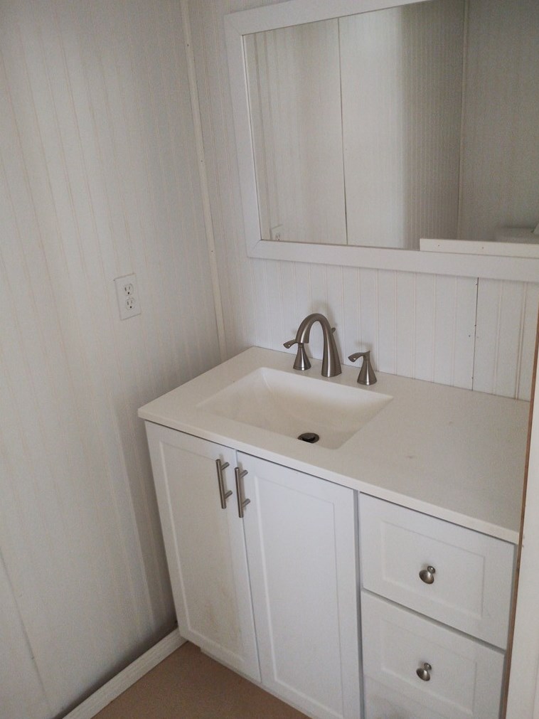 32826 Lakeview Ave, Newberry Springs CA  92365-9781 exterior