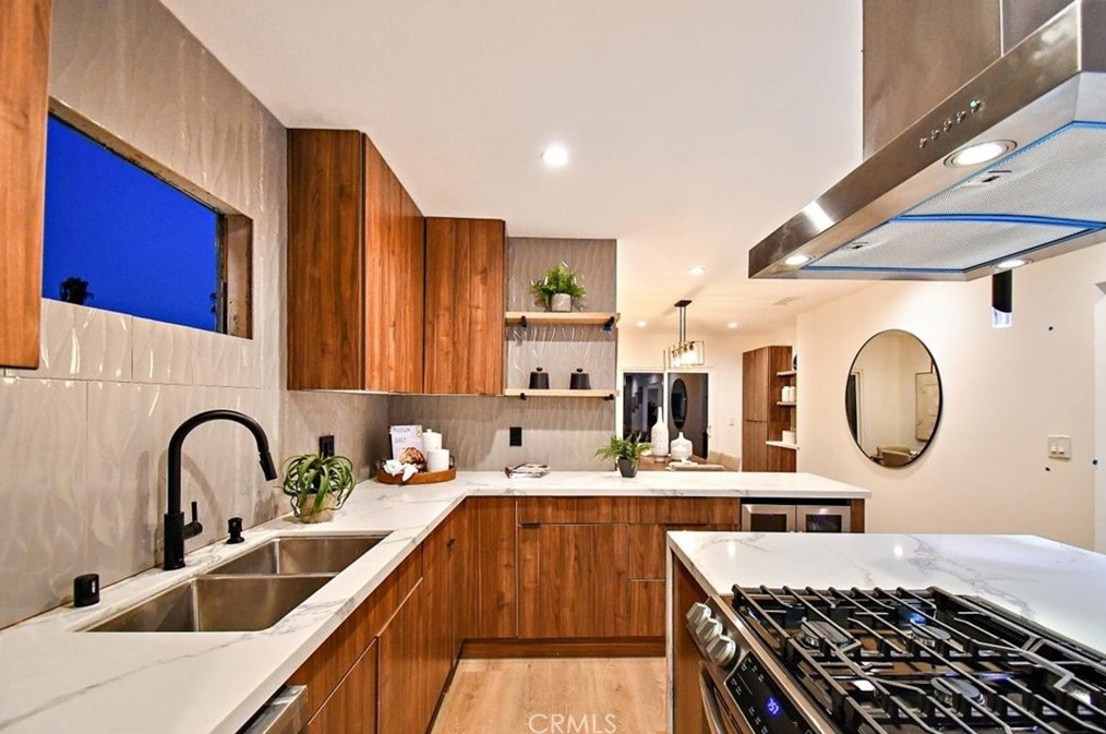 1554 Waldran Ave, Los Angeles CA  90041-2215 exterior