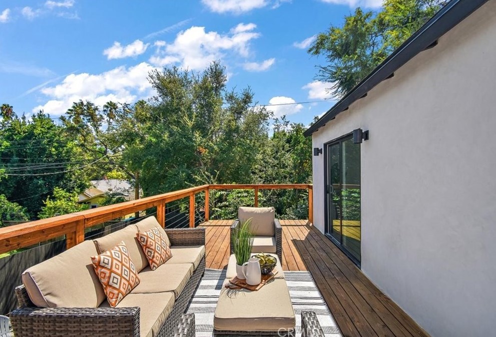 1554 Waldran Ave, Los Angeles CA  90041-2215 exterior