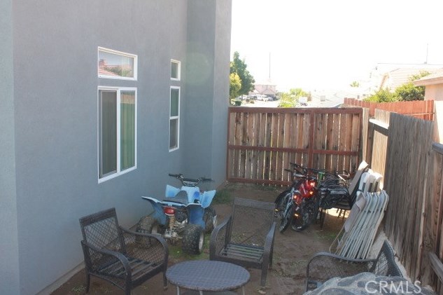 14180 Nantucket St, Hesperia CA  92344-8284 exterior