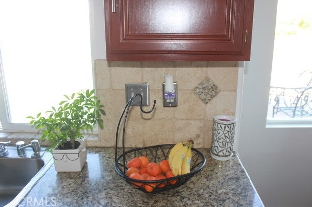 14180 Nantucket St, Hesperia CA  92344-8284 exterior