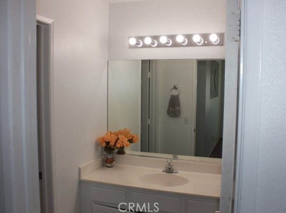 14180 Nantucket St, Hesperia CA  92344-8284 exterior