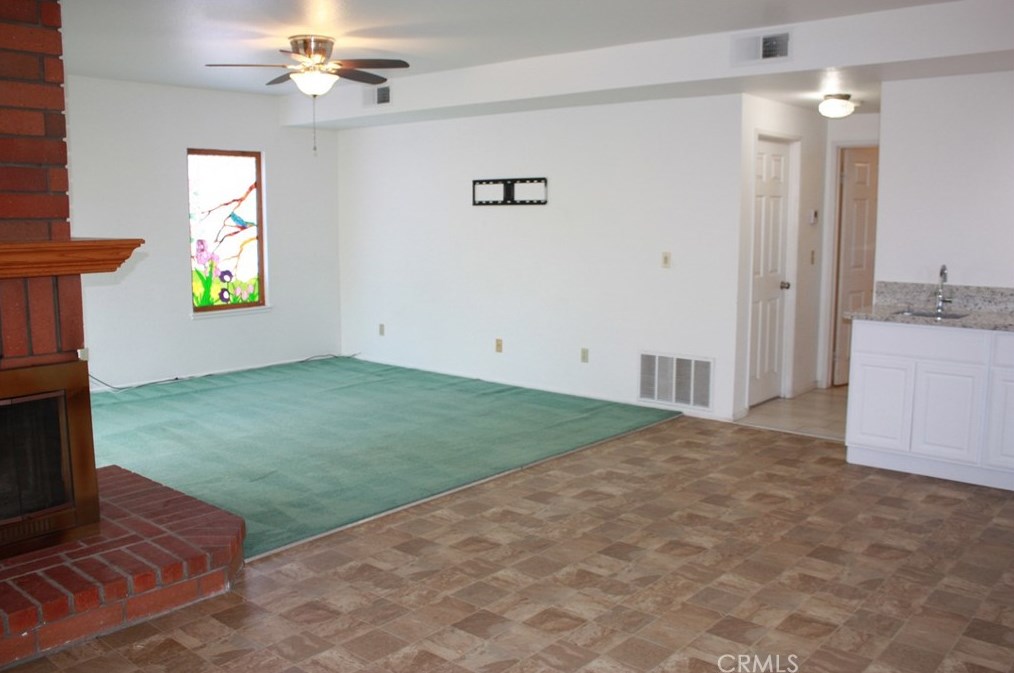 7158 Golden Vale Dr, Riverside CA  92506-5667 exterior