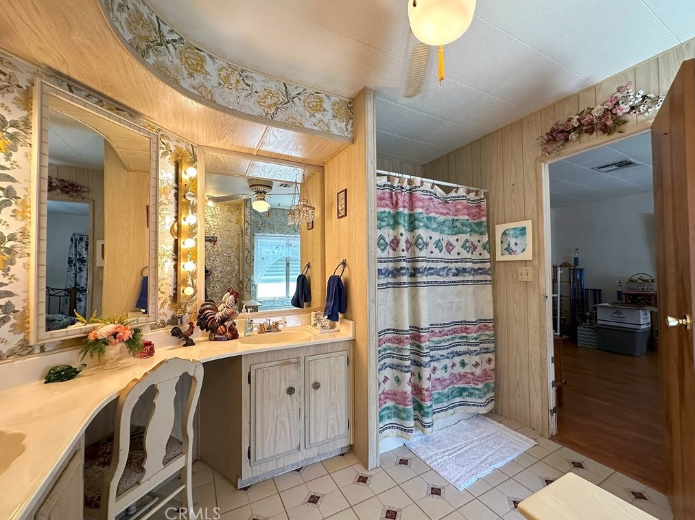 1099 San Marcos Dr, Hemet CA  92543-6987 exterior