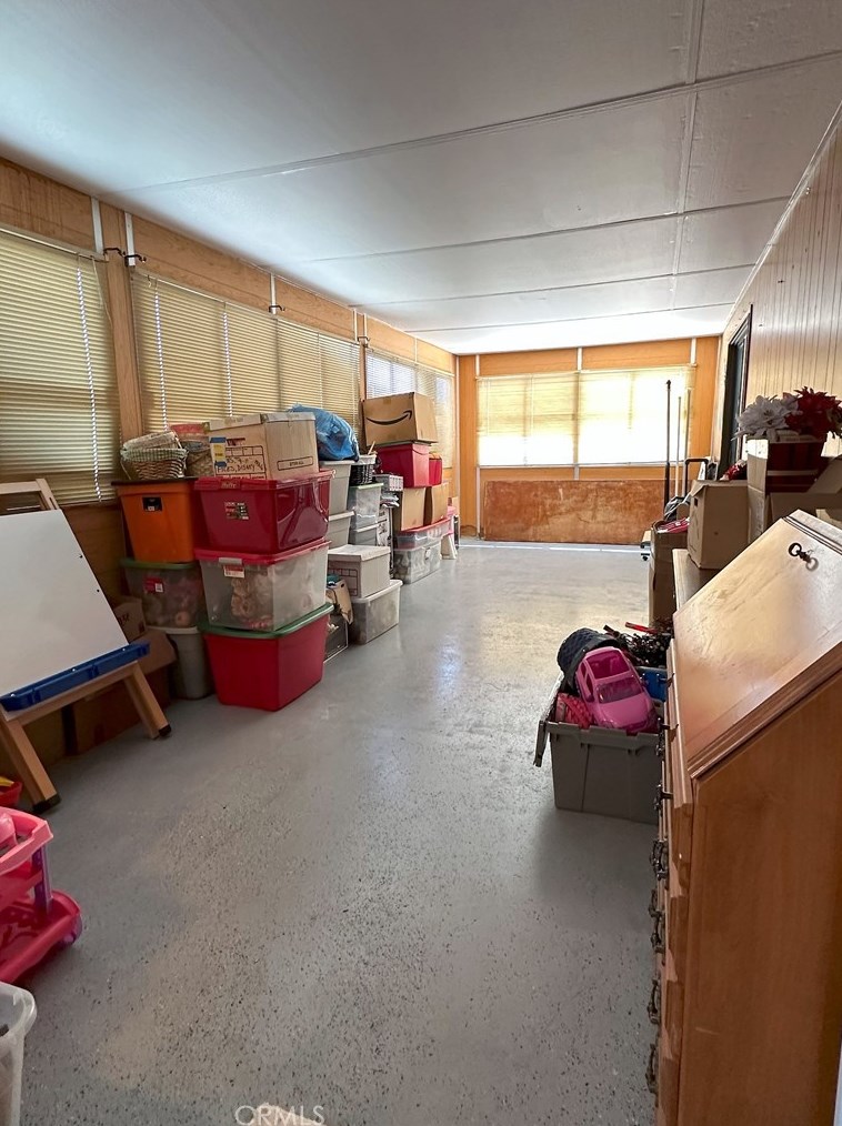 1099 San Marcos Dr, Hemet CA  92543-6987 exterior