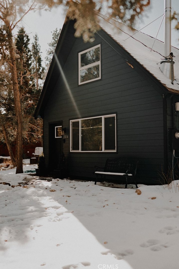 386 Pine Ln, Big Bear City, CA 92386