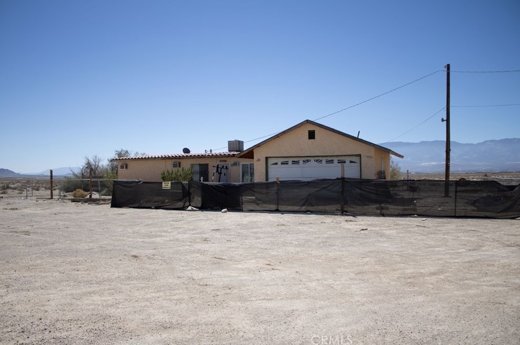31345 Baker Rd, Lucerne Valley, CA 92356-9577