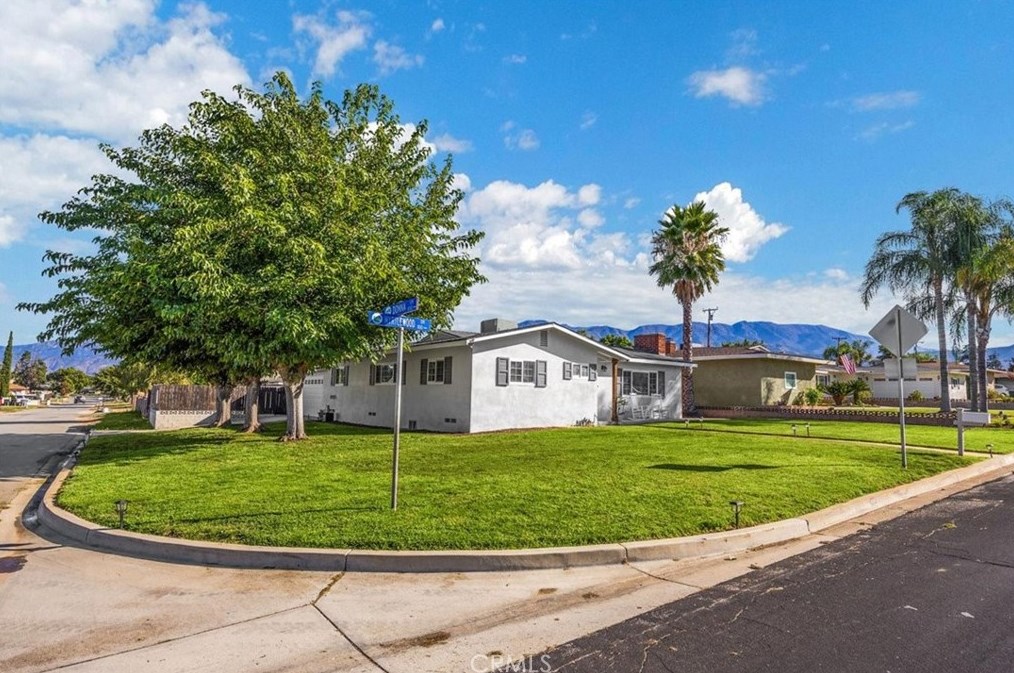 170 Myrtlewood Dr, Calimesa, CA 92320