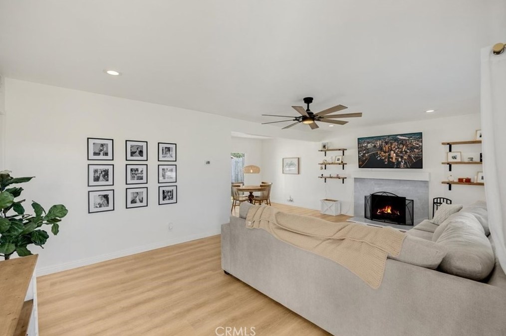 170 Myrtlewood Dr, Calimesa CA  92320-1708 exterior