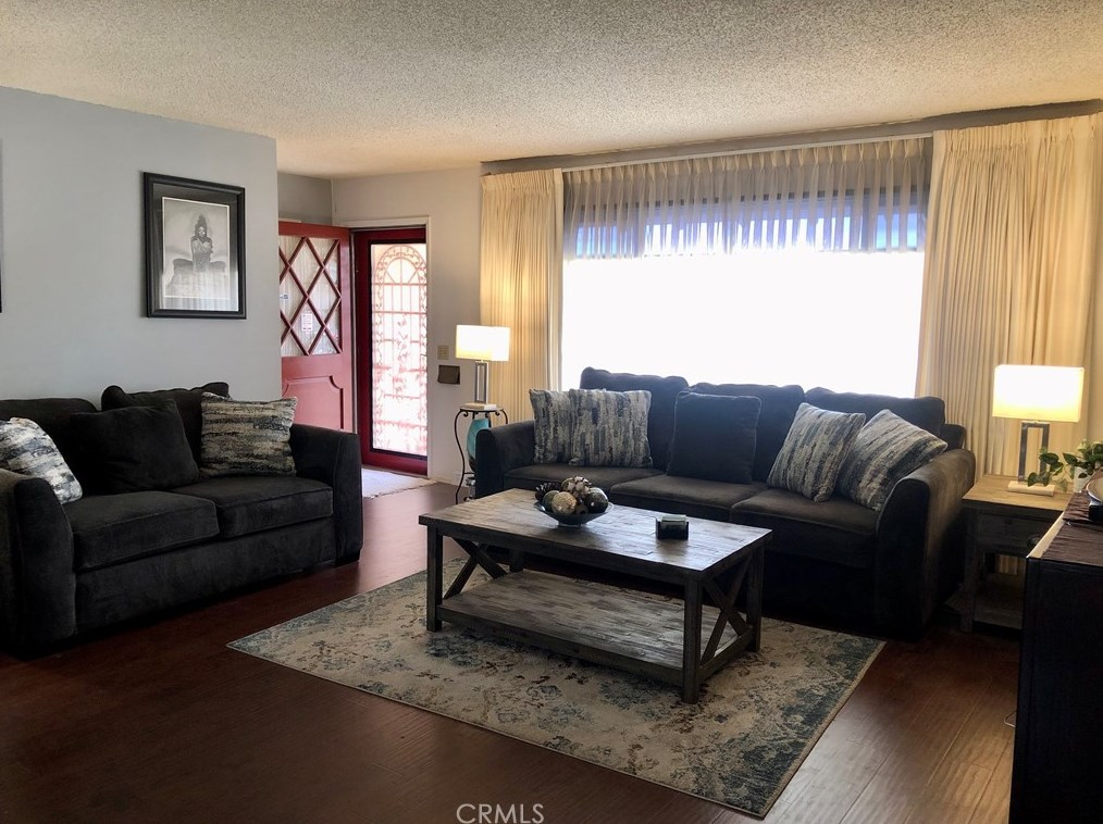 1540 Mayberry Ave, Hemet, CA 92543-5717