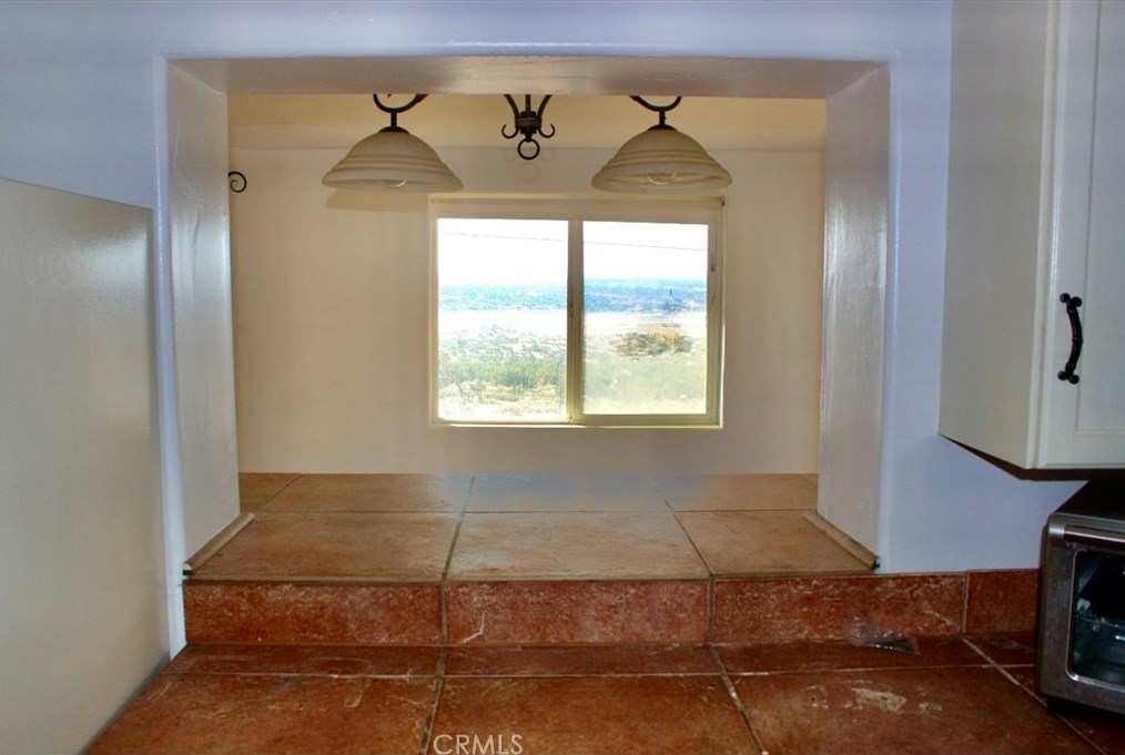 7426 Starlight Ln, Apple Valley CA  92308-8703 exterior