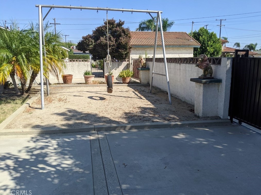 844 Woodlawn St, Ontario, CA 91761