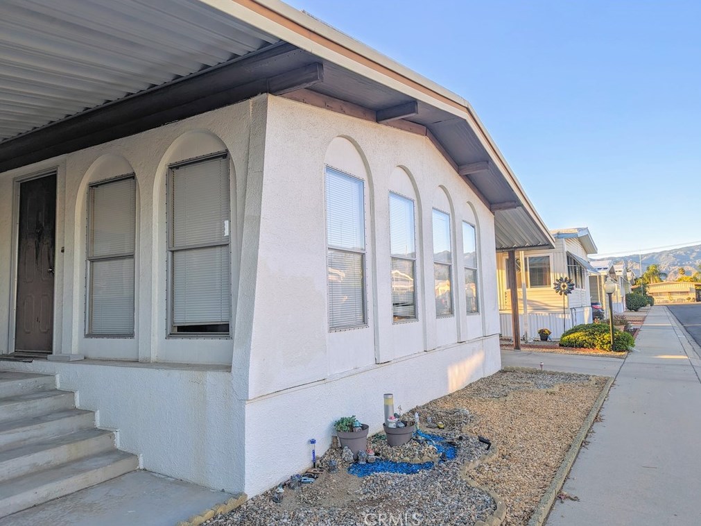626 N Dearborn St #101, Redlands, CA 92374
