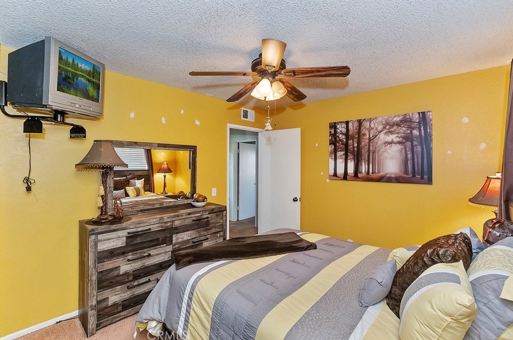 24376 Via Del Sol St, Moreno Valley CA  92553-3348 exterior