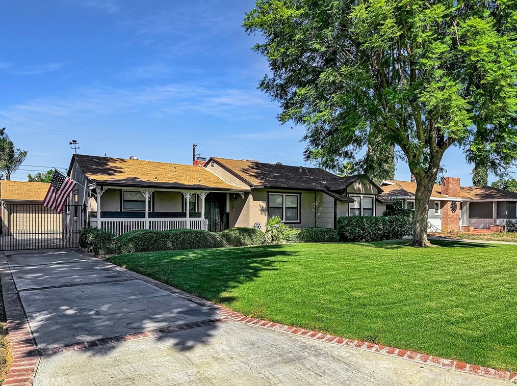 5545 Tower Rd, Riverside, CA 92506