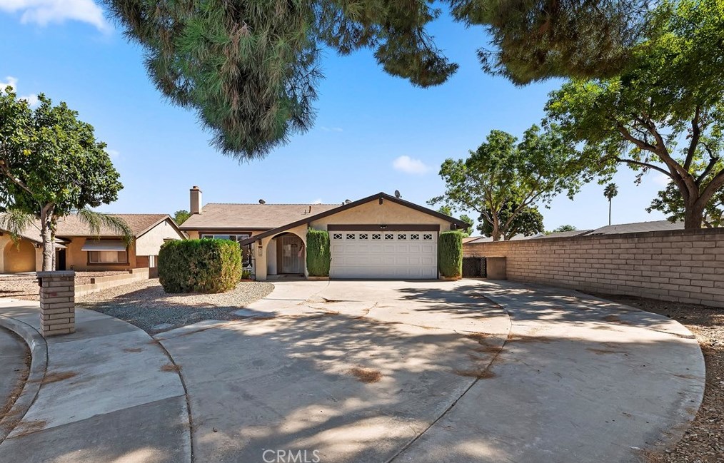 900 Tabla Ct, Hemet, CA 92545-1684