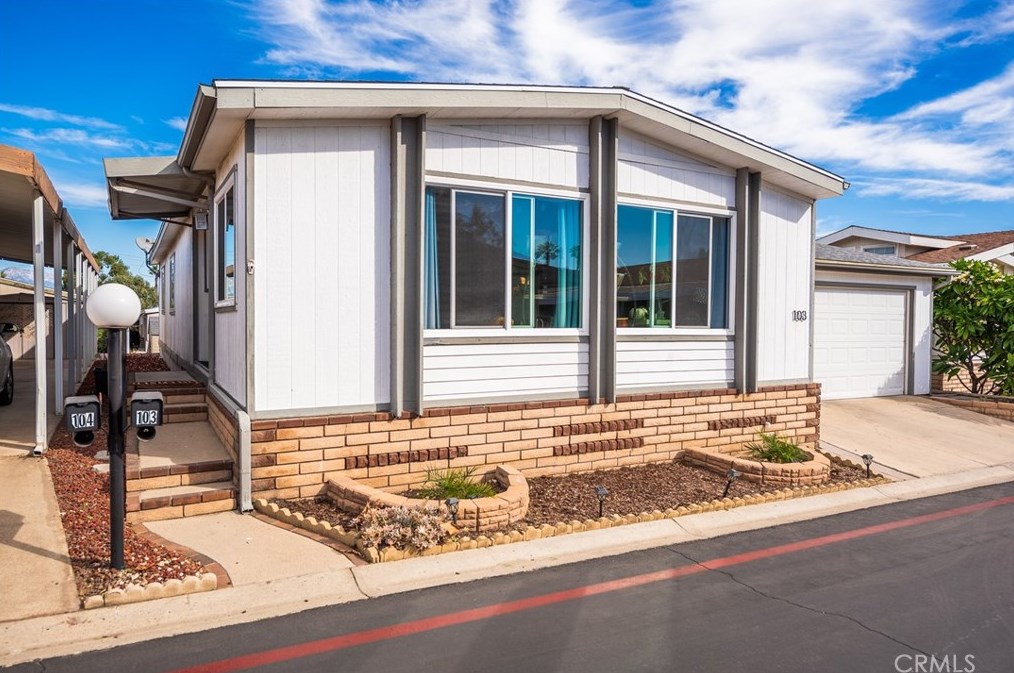 1550 Rimpau Ave #103, Corona, CA 92881