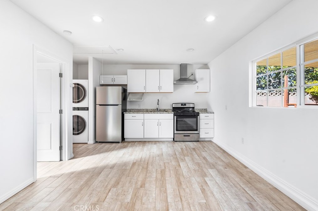 14733 Brink Ave, Norwalk CA  90650-5807 exterior