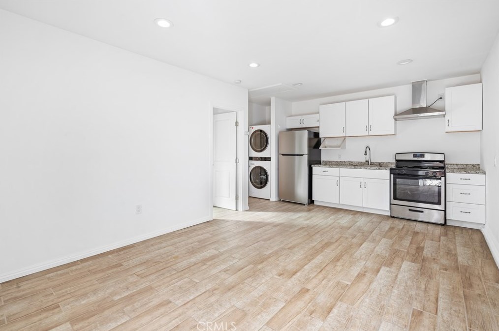 14733 Brink Ave, Norwalk CA  90650-5807 exterior