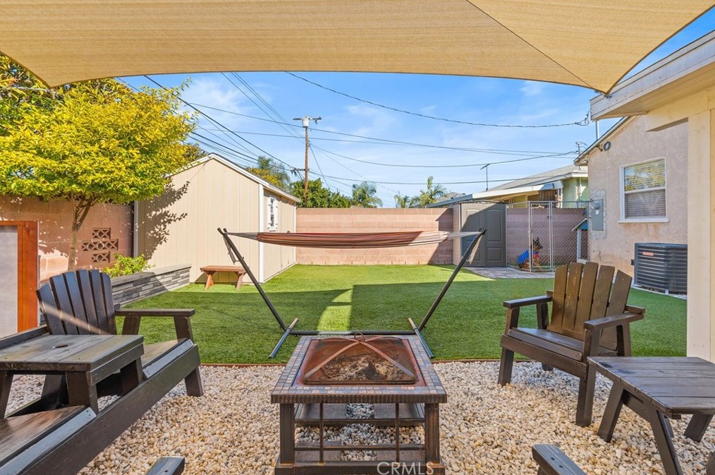 14733 Brink Ave, Norwalk CA  90650-5807 exterior