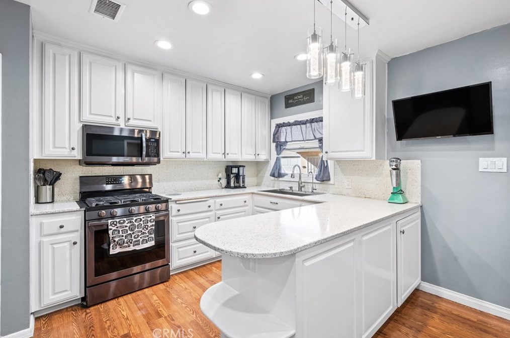 14733 Brink Ave, Norwalk CA  90650-5807 exterior