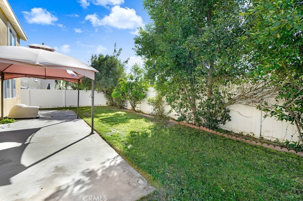 14361 Quail Ct, Fontana CA  92336-3625 exterior