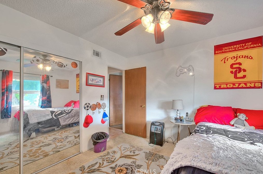 17410 Orchid Dr, Fontana CA  92335-4932 exterior