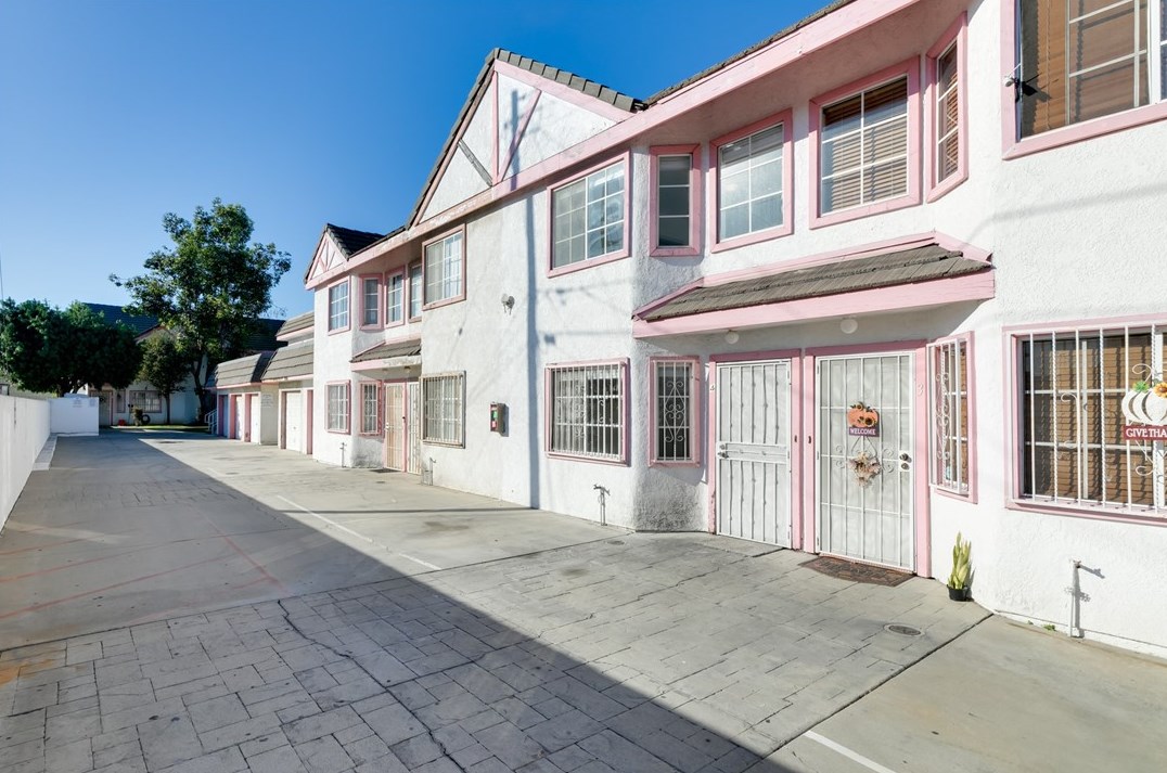 7216 Richfield St #4, Paramount, CA 90723