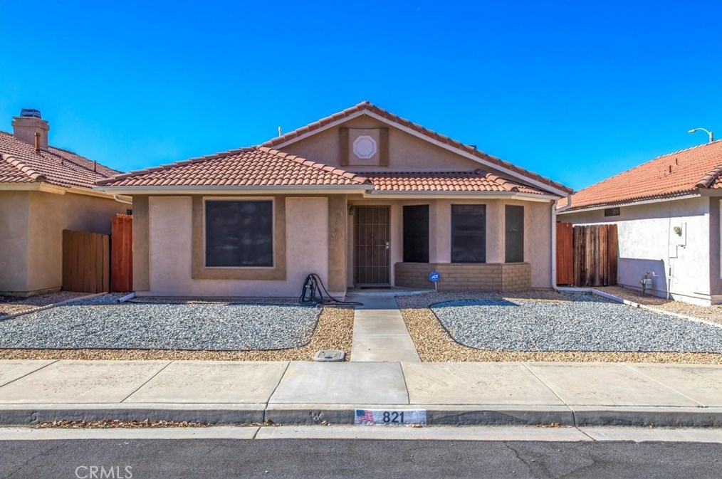 821 Ensenada Dr, Hemet, CA 92545-1540