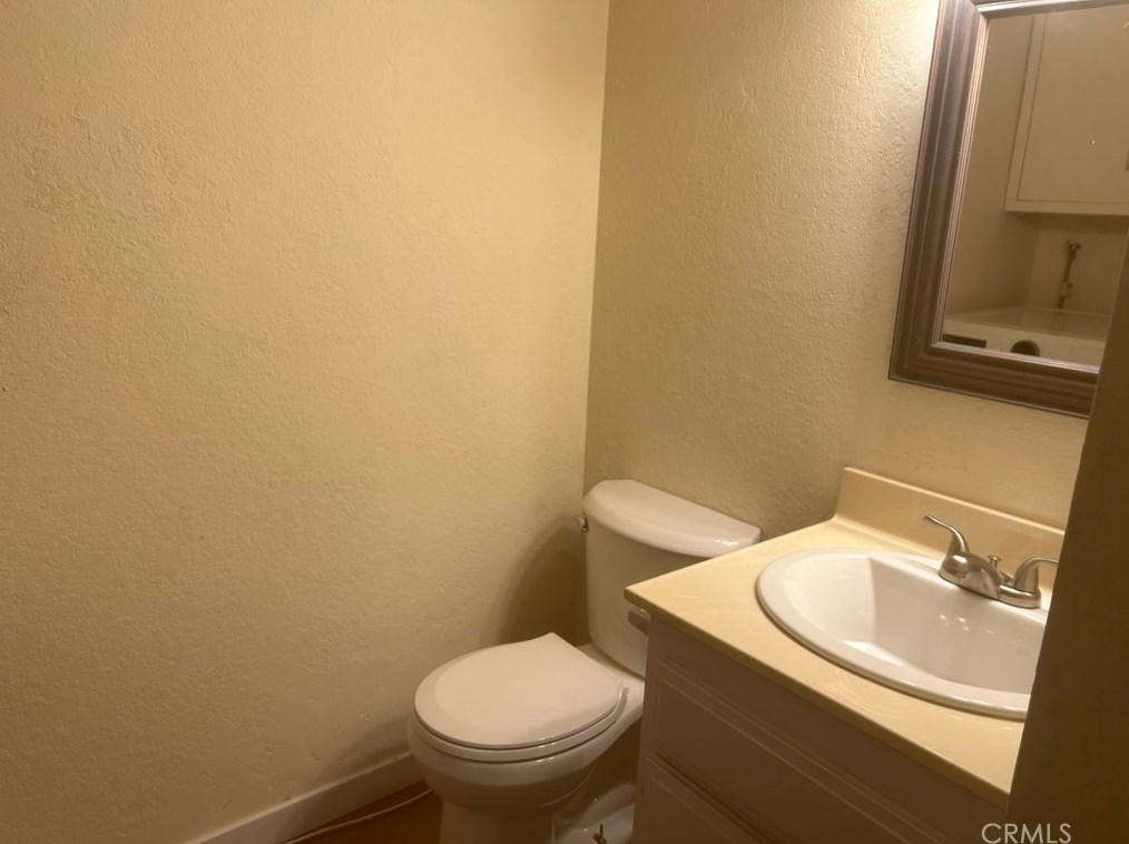 2858 Tropicana Dr, Riverside CA  92504-4206 exterior