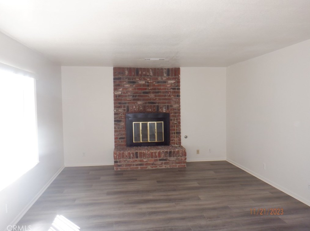 12950 El Rio Rd, Victorville, CA 92392