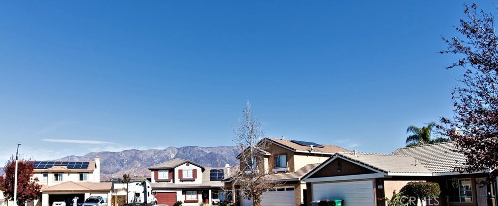 1672 Quail Summit Dr, Beaumont, CA 92223