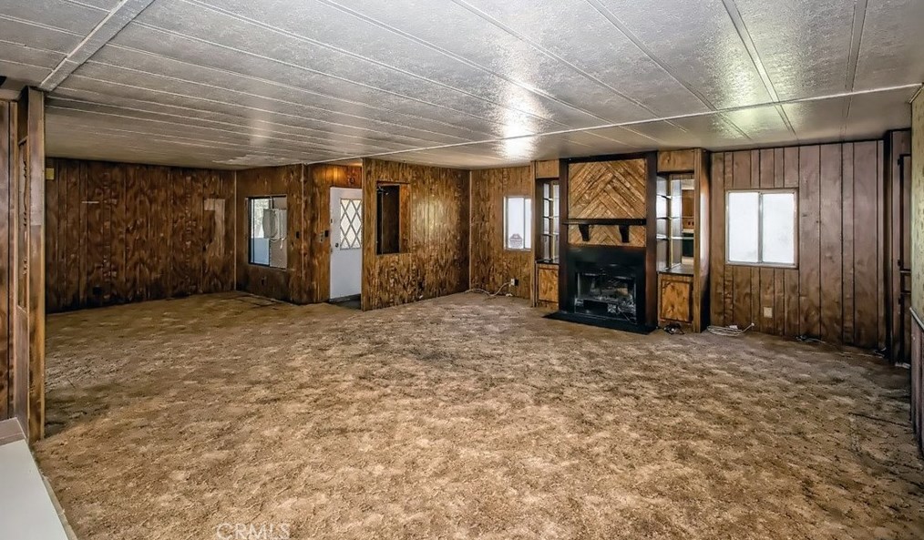 5401 Greasewood Ln, Phelan CA  exterior