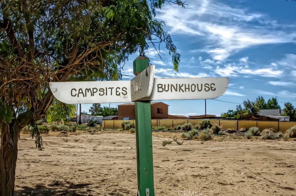 5401 Greasewood Ln, Phelan CA  exterior