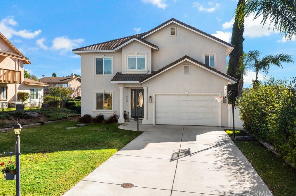 14289 Meadowlands Dr, Riverside, CA 92503