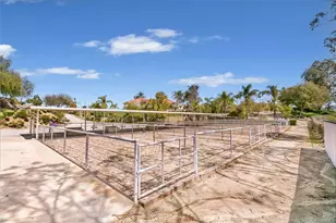 15980 Summit Crest Dr, Riverside, CA 92506 - Photo 10