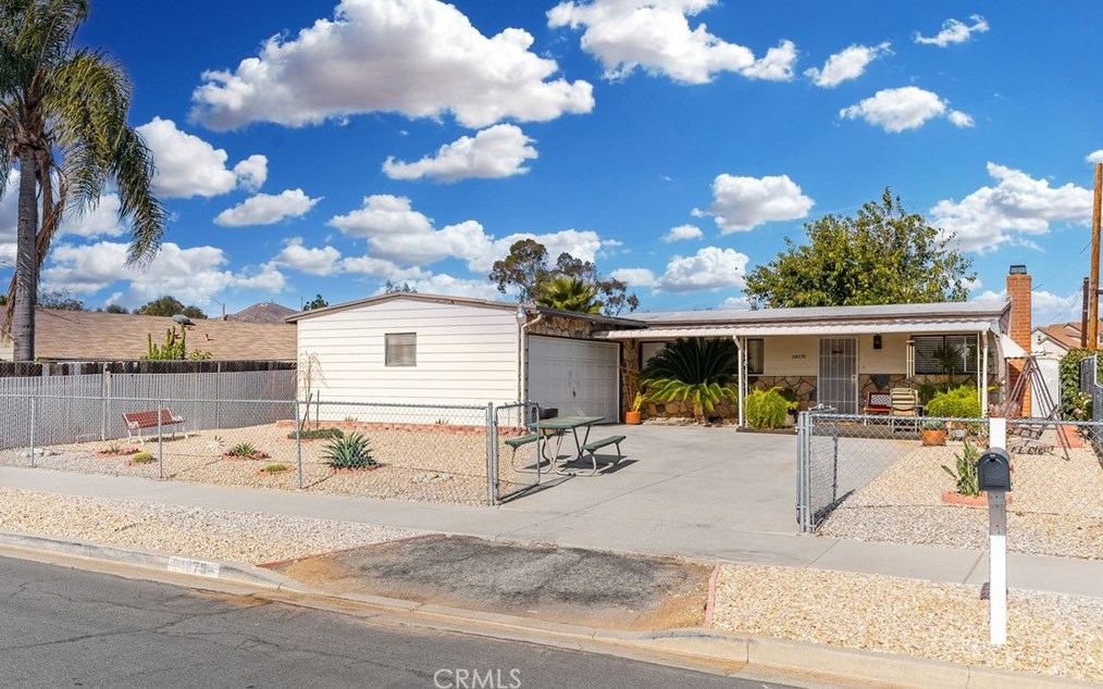 24376 Marilyn St, Moreno Valley, CA 92553-6240