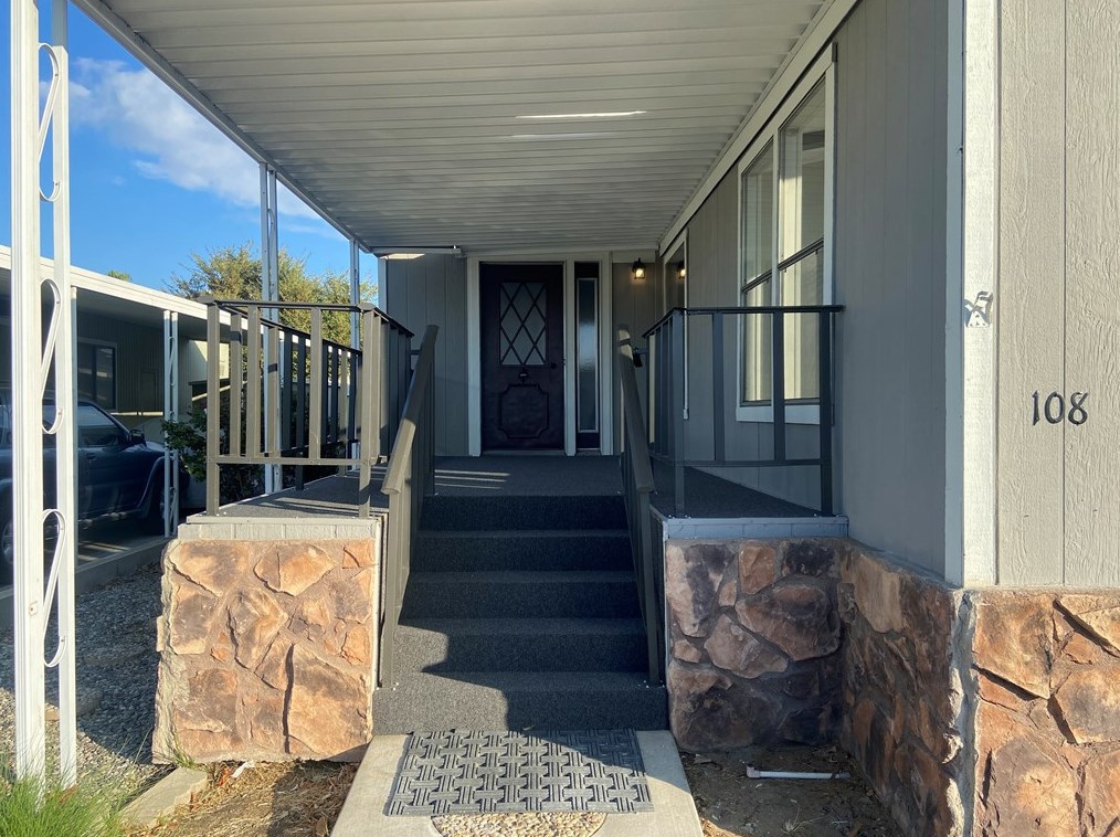 200 W San Bernardino Ave #108, Rialto, CA 92376