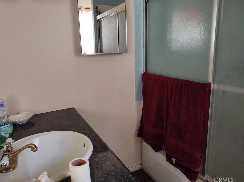 3416 Thorpe Ave, Los Angeles CA  90065-1648 exterior