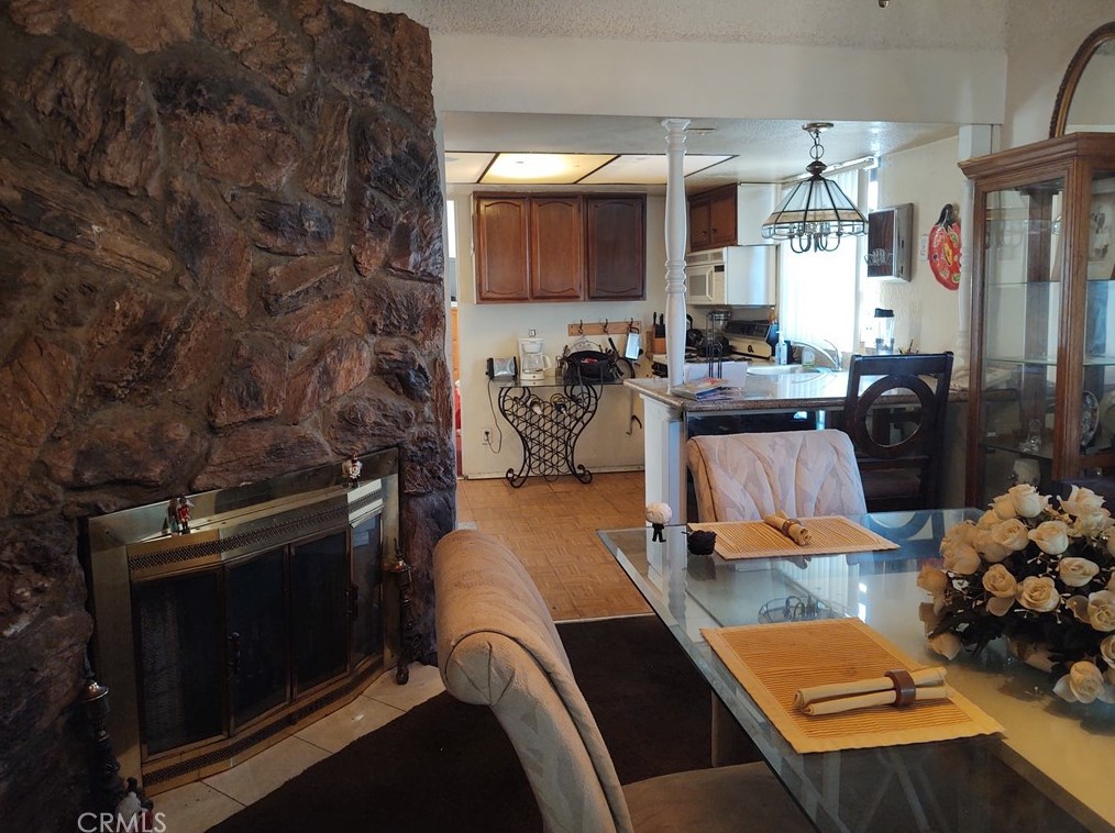 3416 Thorpe Ave, Los Angeles CA  90065-1648 exterior