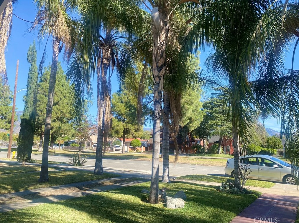 2880 N Mountain View Ave, San Bernardino, CA 92405