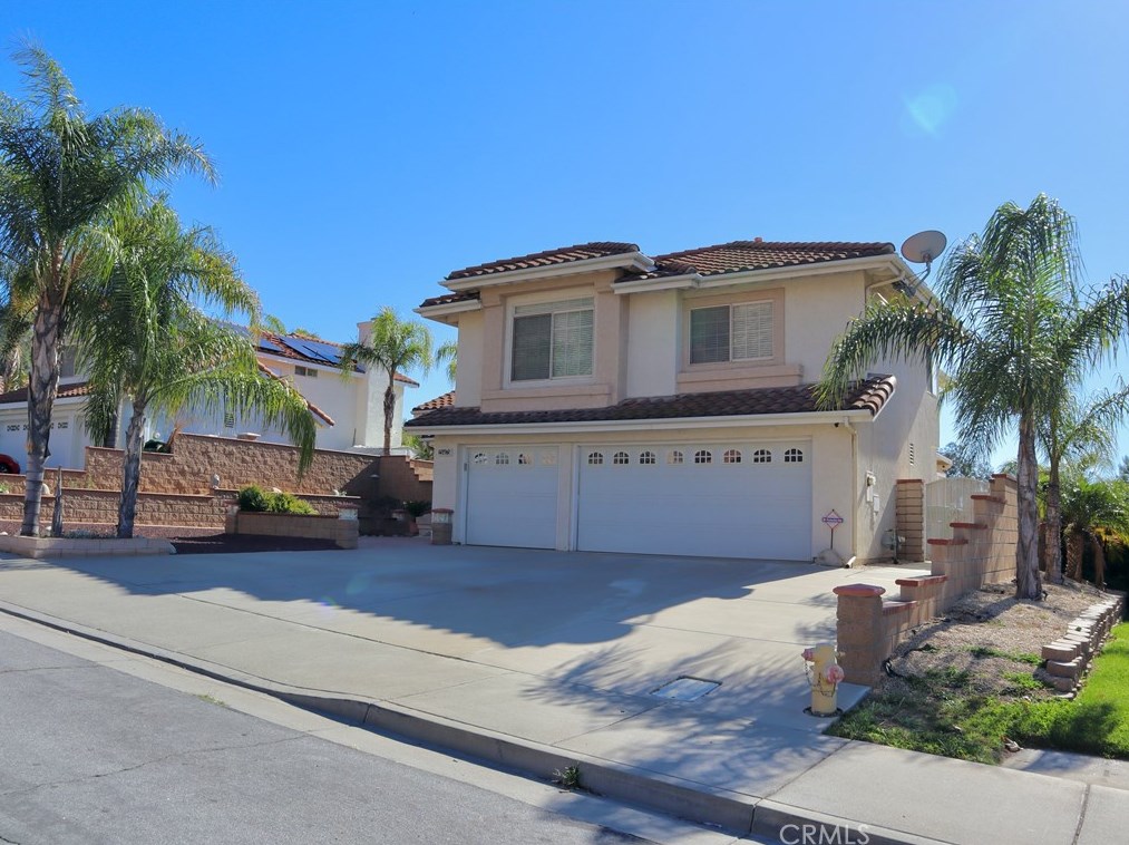 21475 Dickinson Rd, Moreno Valley, CA 92557-8421