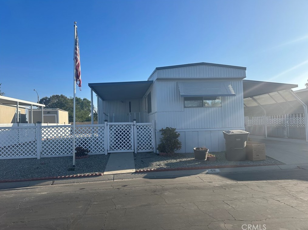 9391 California Ave #42, Riverside, CA 92503