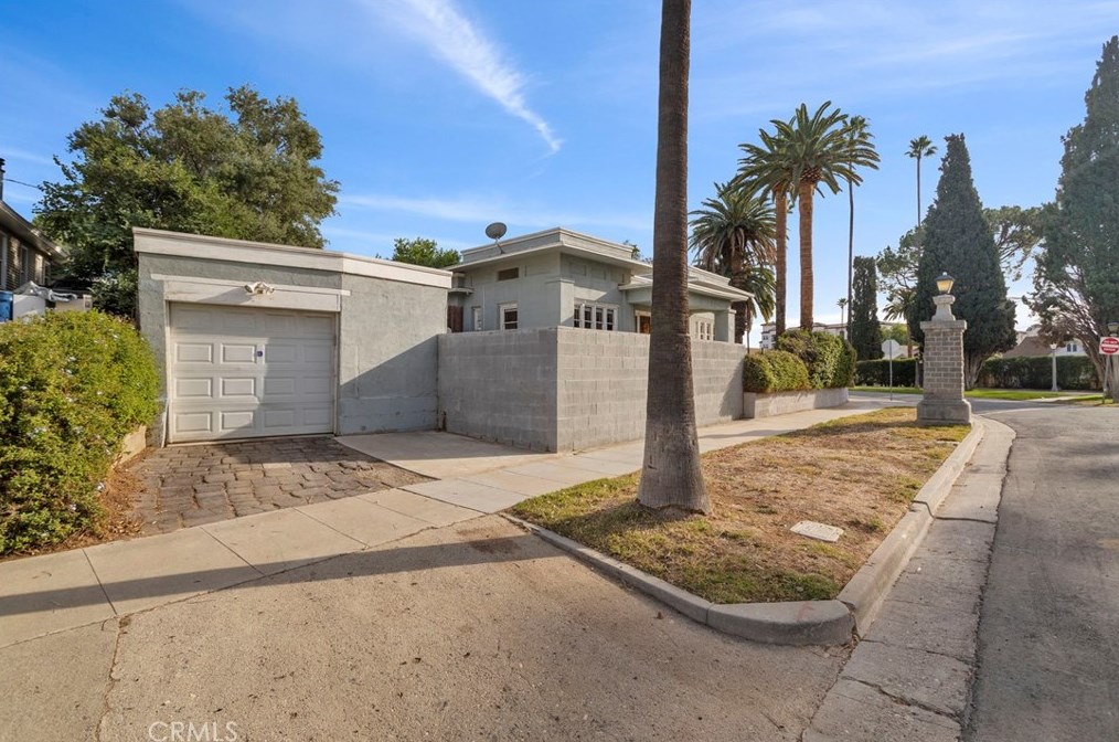 2996 Fairmount Blvd, Riverside, CA 92501