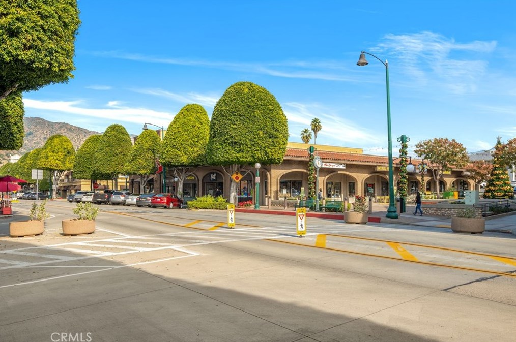 142 Vermont Ave, Glendora CA  91741-5320 exterior