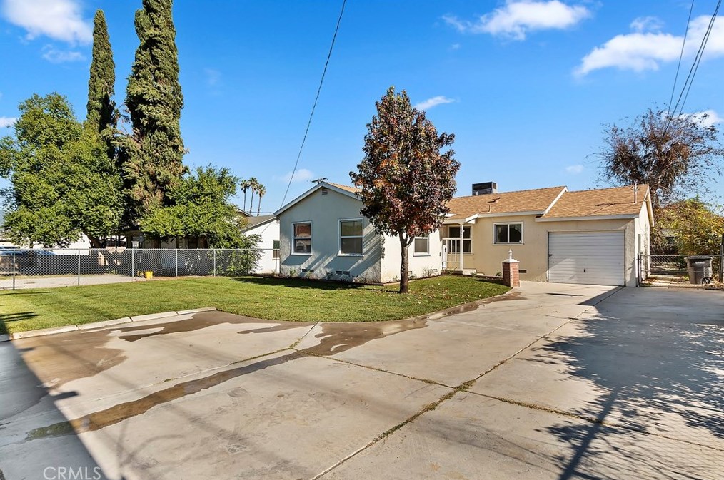 10561 Mountain View Ave, Redlands, CA 92373