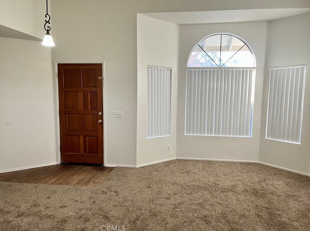 10292 Via Apolina, Moreno Valley, CA 92557-2733