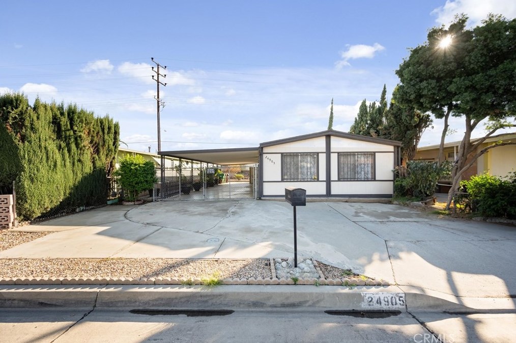 24905 Castlebrook Ave, Moreno Valley, CA 92553-3908