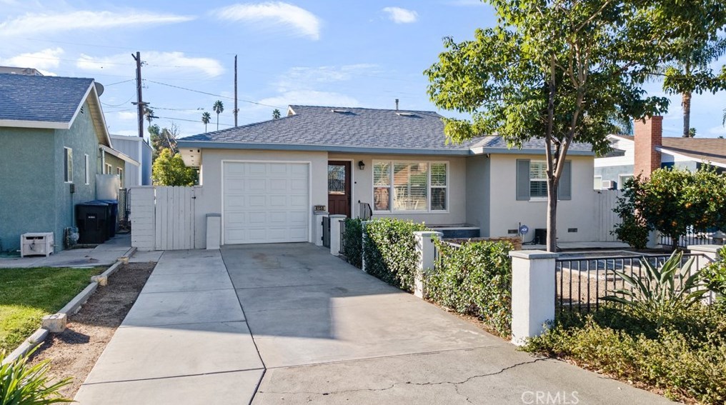 4158 Gardena Dr, Riverside, CA 92506