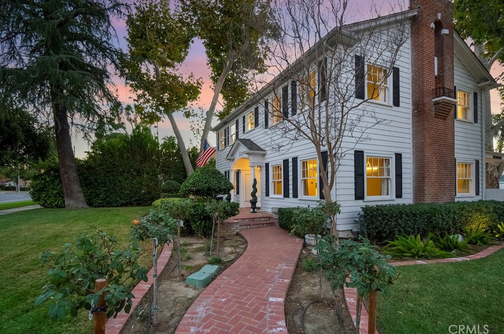 5121 Magnolia Ave, Riverside, CA 92506